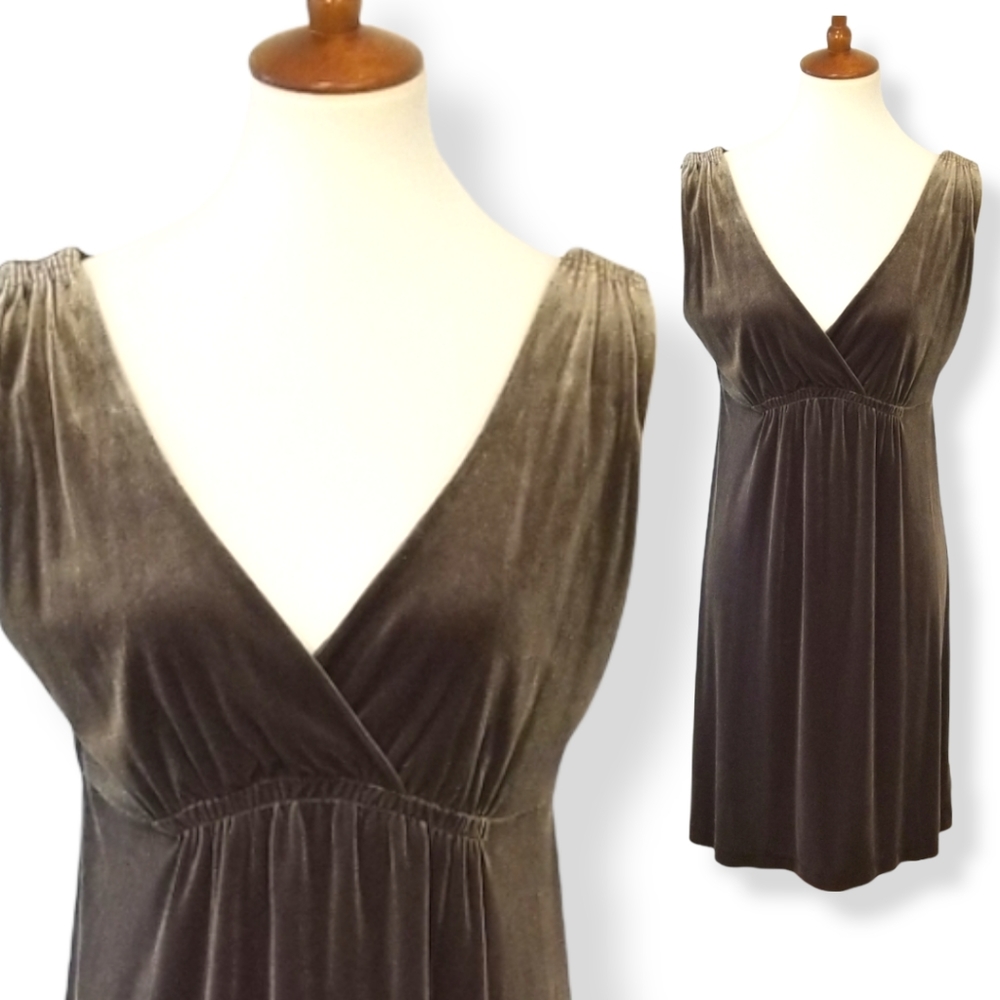 Velvet Deep V Dress - Picture 1 of 3